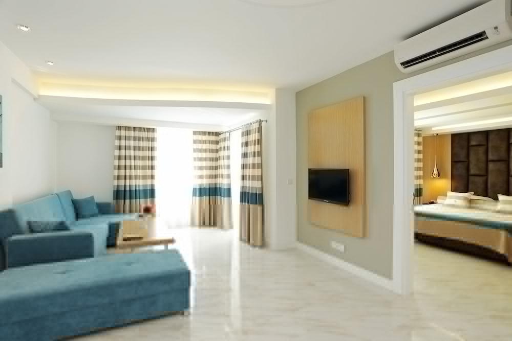 Kleopatra Suit Hotel (Adults Only) Alanya Exterior photo