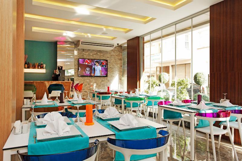 Kleopatra Suit Hotel (Adults Only) Alanya Exterior photo